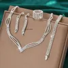 Set di branchi di braccialetti di gioielli da sposa, set europeo e tre pezzi, set di gioielli a catena con diamante d'acqua e 198 259