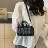 Totes Retro Rivet Crossbody Bag for Women 2024 Boho Hollow out Strawbag Lady Girls Girls Tloth Purse Small Round Black