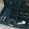 Accessoires Organisateurs d'emballage New Green 3layer Flannel Jewelry Organisateur Colliers Boucles d'oreilles Bagues d'affichage Base de support pour femmes Large Cap Y240423 NFSR