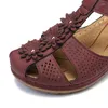 Zapatos de vestir Sandalias de mujeres Summer Sume Plus Size Fashion Gladiator Mujer Plataforma Casual Damas Promoción retro