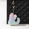 Keychains Lanyards Plush hart Keychain Charms Butterfly hanger-fluffy katten sleutelen charmes pom-pom tas charmes mobiele telefoon charmes decoratie y240417