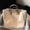 Tote Beach Pearl Embellifhed Canvas Large Deauville Tote White Handbags Designer Sac à provisions