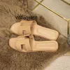 Home Oran Paris Slippers feminino Mulheres elegantes chinelas de sandálias Sandálias Bolfskin Borracha Borracha Casual Casual Sandal Summer Designer de luxo Moda Ladies L