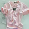 Miu Women Nits Tシャツのトップデザイナー刺繍シャツを袖のないブアーブルプルオーバーレディーススポーツトップスインレイドダイヤモンドスイートとスパイシーな女の子弾性ティーTシャツ