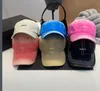 여성과 남성을위한 럭셔리 야구 모자 2024 새로운 도착 디자이너 소녀 여자 빈티지 볼 모자 모자 Casquette Solid Sunt The Sun Caps Hats Unisex