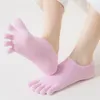 Chaussettes de chaussettes Summer Boat Coton Breoutable UltraHin Sweat Absorbe Soft Five Finger Sock Girls Invisible Low Chekle Sox