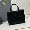 Pleated Tote Bag Designer Large Capacity Shopping Shoulder Lady Handbag Sheep Leather Weekend Travel Internal Zipper Pocket Removable Black