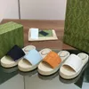 디자이너 신발 Espadrille 슬라이드 여성 슬리퍼 여름 샌들 짚 해변 신발과 상자 553