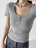 T-shirts T-shirts pour femmes T-shirt top à épaule éteinte avec des manches courtes