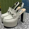 2024 Sommer Frauen Plattform Leder Sandalen Start-