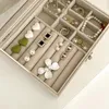 Torebki biżuterii 1PCS przezroczyste aksamitne pudełko do przechowywania z zamkniętym naszyjnikiem pierścieniowym wyświetlaczem