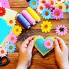 Dekorative Blumen 150 PCs Crafts Daisy Künstliche Mini -Clips für Haare Seidentuch realistisch