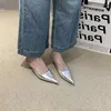 Sandálias Mulheres de luxo chinelas apontadas para o dedo do pé