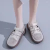 Casual skor kvinnor mode vita sneakers mesh andningsbara promenader sko ihåliga uthöjande plattform zapatillas de mujer
