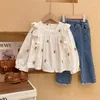 Ensembles de vêtements 2024 Corée Spring automne Children Girl 2pcs Coton Denim Ligne large Pant de la jambe Broderie Cartonnerie Souchée ours