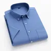 Masowe mody w paski krótkie rękawa 100% bawełniana Oxford Business Button Down Regular Fit Office Shirt Man Odzież 240403