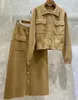 Robes de travail Ensembles de pull de qualité supérieure 2024 Automne Winter Kirt Jirt Suit dames Pocket Pockwork Tricot Cardigan Button Déco Set