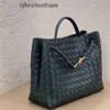 Bolsas de água de água pequena veneeta ombro clássico de balde de balde designer de bolsa de bolsa de bolsa de bolsa e cesto de crossbody andiamo 2024 mulheres novas mulheres eoij