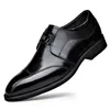Chaussures en cuir pour hommes Business Walking Light Breathable Casual Mandis Pu Black Men Big Taille 240410