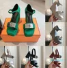 Kvinnor Slide Sandal Suede Famous Brand Shoes High Wedge Heels Summerplatform Luxury Sandals Designer Silver Hårdvara Tunna remmar Öppna Toe Top Mirror Quality