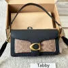 Tasarımcı Kadın Koçları Tabby Coache Bag Litchi Leayher Marka El Çantası Altın Metal Toka Ayna Yüksek Kaliteli Kare Crossbody Omuz Çantaları 607 995