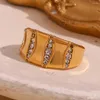Pierścienie klastrowe pionowy pasek mikro inkruston dekoracja pierścienia 18 -karatowego złocone dla kobiet 316L Akcesoria ze stali nierdzewnej