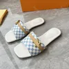 Designer Slifors Sandals Scarpe da donna Scarpe classiche Nuota Gingham Slide Slide vera mocsine in pelle Mocsins 35-42 tallone piatto sandalo casual sandalo casual sandalo