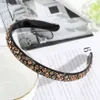 Headbands AWAYTR Brand Women Fashion Rhinestone Hair Hoop Girl Hairband Crystal Headbands Tiara Hair Band Bezel Hair Accessories Headdress Y240417