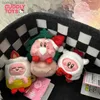 Huile-clés en peluche kirby peluche pendante dessin animé de Noël de la série de Noël décor de coton doux kawaii kirby mignon pendentif en peluche pour enfant girl girl y240415