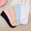 Chaussettes de chaussettes Summer Boat Coton Breoutable UltraHin Sweat Absorbe Soft Five Finger Sock Girls Invisible Low Chekle Sox