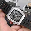 Män tittar på Leisure Top Watch Date Fullt Mechanics Richa RM11-03 Armswatch Automatisk affärsmekanisk fin stålfodral