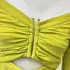 Kvinnors blusar gula långärmade tröjor Blus 2024 Skär ut snedstreck Högkvalitativ veck Kvinnor Toppar