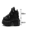 Lässige Schuhe Frauen Punkstil Leder Schnürpeak-up Absatz Höhe 6cm Plattform Weibliche Gotik-Knöchelstiefel PU Metal Decor Dicke Bottom-Turnschuhe