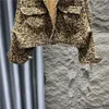 Girls Spring och Autumn New Leopard Print denim Kort kappa Barn mode Lous Casual Leopard Print Big Pocket Coat