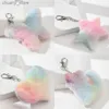 Keychains Lanyards Plush hart Keychain Charms Butterfly hanger-fluffy katten sleutelen charmes pom-pom tas charmes mobiele telefoon charmes decoratie y240417