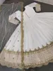 Etniska kläder kvinnor bröllop salwar kameez pakistanska vita svit sharara plaza grupp