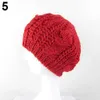 Berets kobiety słodkie szydełkowanie ciepły solidny kolor artysta workowca czapka zimowa dar d240417