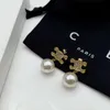 Designer Celiene gioielli Celins Celi Famiglia Nuovo arco trionfale pieno di orecchini di perle di diamanti da donna Luce di lusso versatile semplice ago d'argento anti-allergia