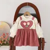 女の子のドレスベビーガールズ服秋の春の大きなハートフローラルズ偽2 pc