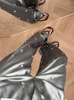 Женские брюки с двумя частями "шелковая текстура" Двухцветная французская тяжелая промышленность рука сшита Diamond Decorative Satin High-end Short Room Su Su