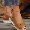 Sapatos de vestido Sandálias de fivela de calcanhar sólido mediano de uma linha para mulheres 2024 Summer Abert Toed Ladies Wedges Feminino