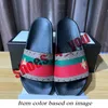 2024 pantofole di design per maschi Womens Fashion Classic Summer Beach Scarpe Floral Stampe Floral Animale Affermatura Sandali floreali di gomma Flaral