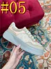 2024 Topes de alta calidad de zapatos casuales diseñador lujoso esqueleto huesos corredor superior esqueleto bajo mujer zapatillas retro retro blanco blanco encaje de cuero talla 35-45