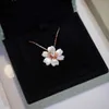 Collier de créateur de marque Vancelfe Luxury Collier SEIKO Edition Clover Petal Collier Christmas White Fritillaria Pendant