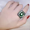 Anillos de racimo de alta calidad El estilo de temperamento de la dama joya retro verde cz dedo para mujeres accesorios nobles anillo de boda anillo de bodas