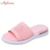 Pantoufles APHIXTA 2024 Tissu de coton rose Topp des tongs Femmes Femmes Bas Talon de coin Air Summer Fashion Fashion Peep Toe Mules