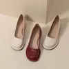 Повседневная обувь Бургундская одиночная марка каблука весна 2024 Женская мода круглый