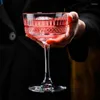 نظارات النبيذ 2pcs Martini Glass محفورة المشطبين شمبانيا كوب كوكتيل كوب المنزل بار كأس الحفلات الزفاف كوب الحلوى الحلوى