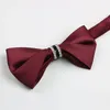 Bow Ties 6 12 cm högkvalitativt vin solid dubbelskikt bowtie av tong borr man brudgummen brudgummen bröllopsläckar accessoarer gåvor