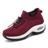 Scarpe casual numero 36 sneaker resistenti a slittamento Donne Vulcanizza Vulcanizza Traspirazione traspirabile Drop Sport Modelli di marchi globali